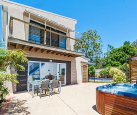 Shoally Loft, 58 Tomaree Road