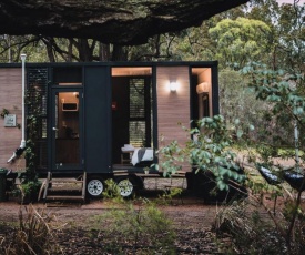 Tiny House 888