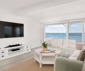 The Beach Shack on Wanda is a luxurious, brand new waterfront holiday home.