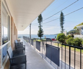 1 'Shoal Towers', 11 Shoal Bay Road - fantastic unit across the road from beach