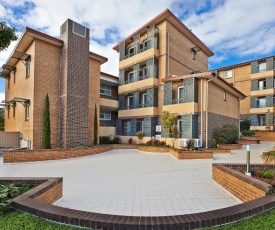 Comfort Inn & Suites Burwood