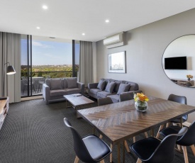 Meriton Suites Waterloo