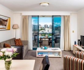 Oaks Sydney Castlereagh Suites