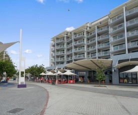 The Oaks Waterfront Resort, Unit 414