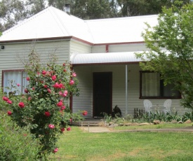 Acacia Cottage