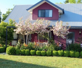 Magenta Cottage