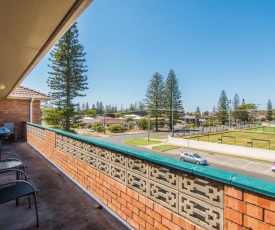 Seabreeze 5 Opposite Bowling Club