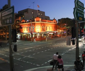 Glasgow Arms Hotel