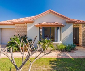 Oceania Cottage - LJHooker Yamba